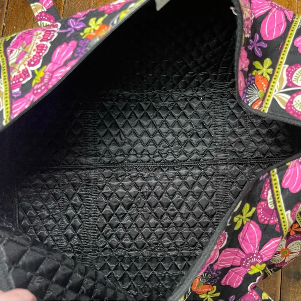 vera bradley duffel bag - Picture 10 of 10